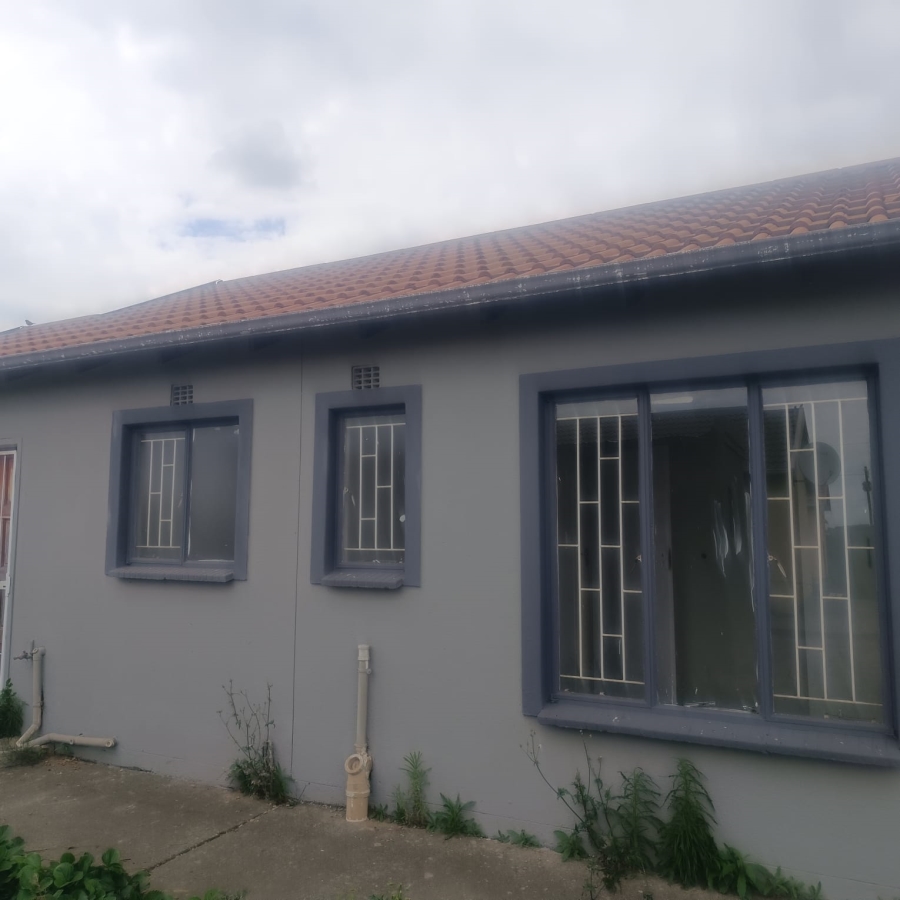 2 Bedroom Property for Sale in Harry Gwala Free State